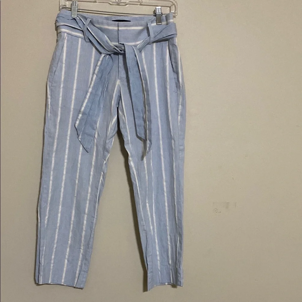 Banana Republic Logan crop Blue White linen Striped pants women 0 vacation beach